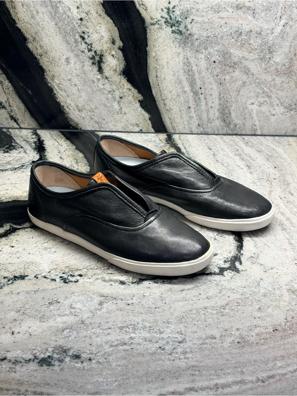 Frye Women’s 7.5 Black Leather Slip-On Sneakers Loafers White Sole